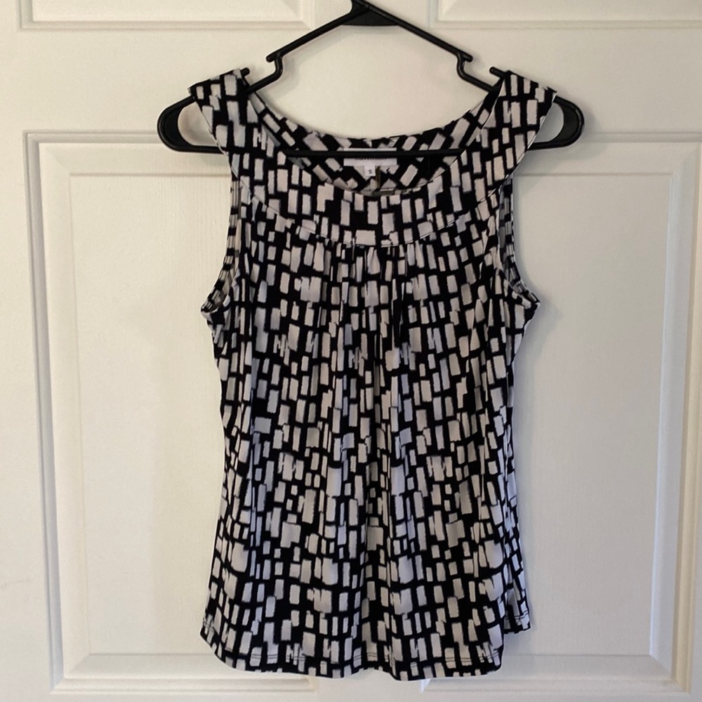 Calvin Klein sleeveless blouse. Size Small